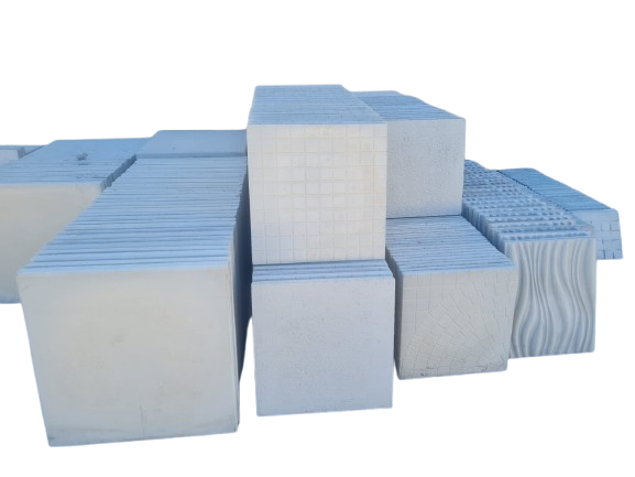 Placa quadrada estriada 45 x45 x  2,5 cm (1.2 kg) 